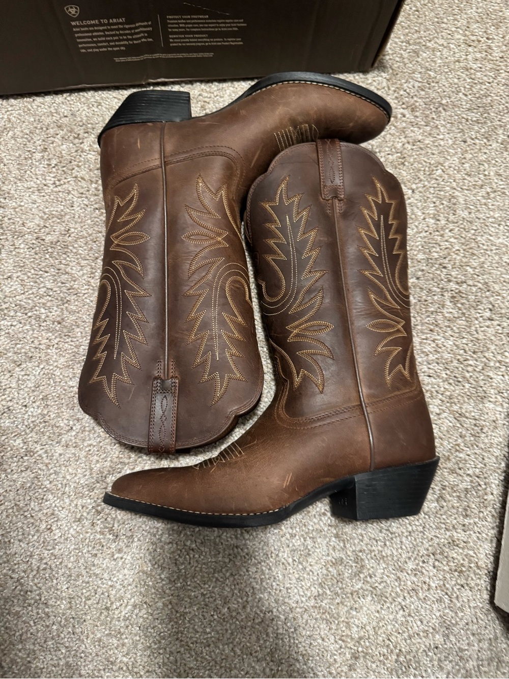 Ariat Heritage Western R-Toe Boots Size 7.5B